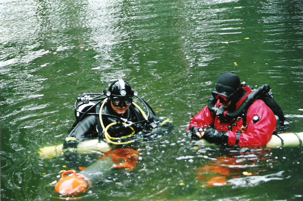 Before first dive to Ressel 2004, photo by M. Tomasek